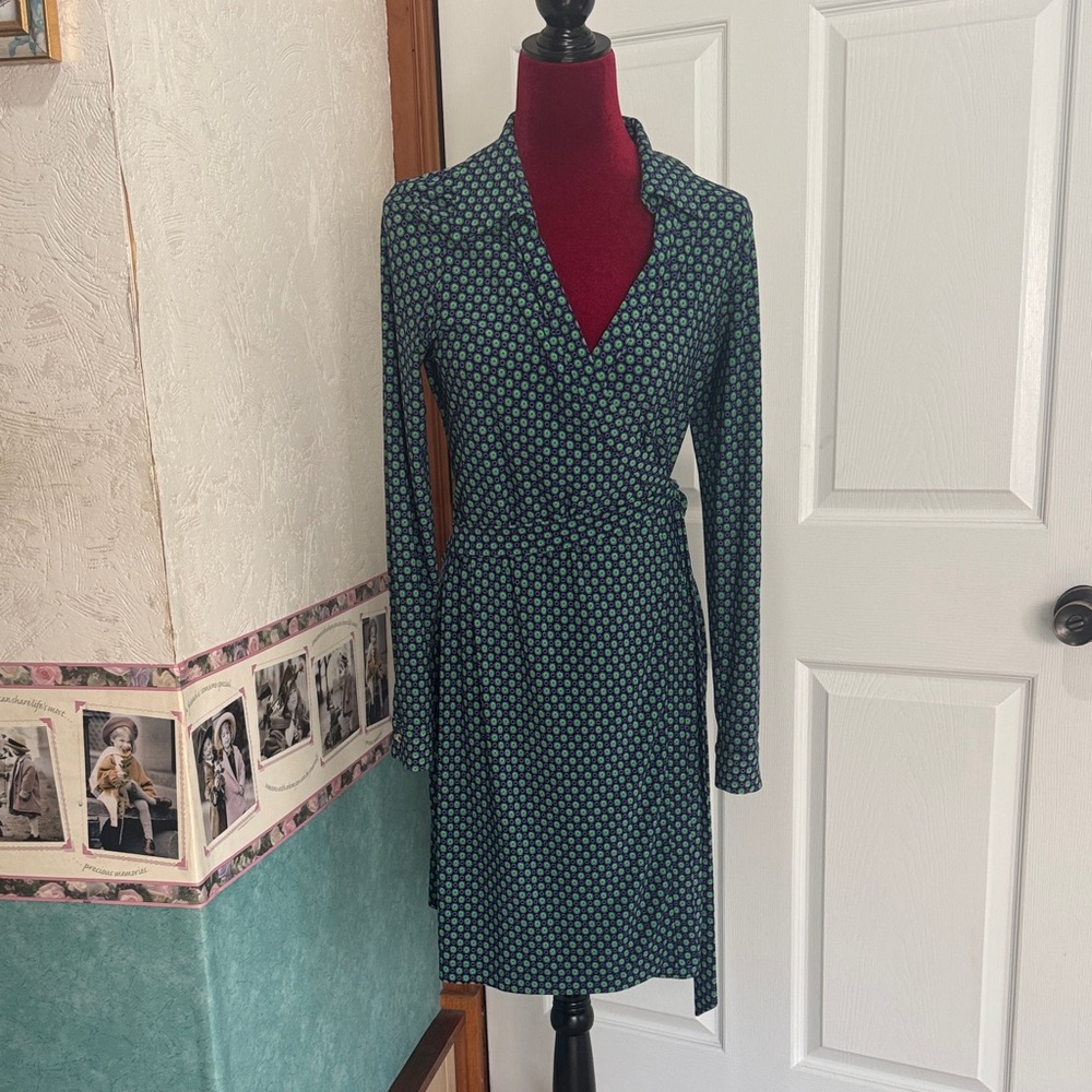 Tommy Hilfiger Black and Green Long Sleeve Dress